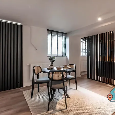 Private With Free Parking Near Vondelpark & Museums In Amsterdam