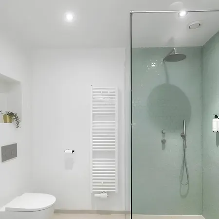 Апартаменты Private Apartment With Free Parking Near Vondelpark & Museums In Amsterdam *